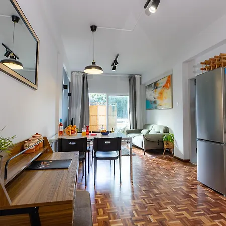 Beachfront Makenzy Apartamento *
