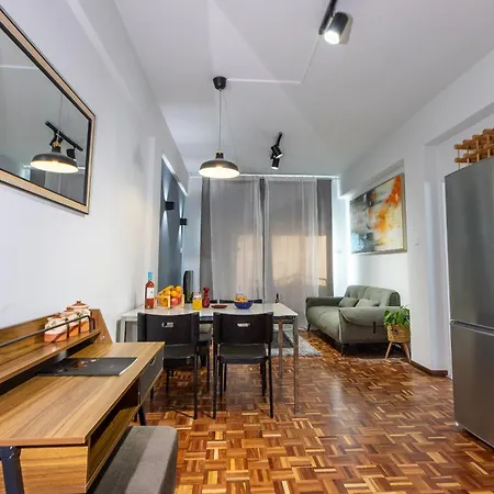 Beachfront Makenzy Apartamento *