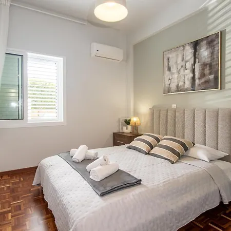 Apartamento Beachfront Makenzy *
