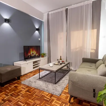 Beachfront Makenzy Apartamento *